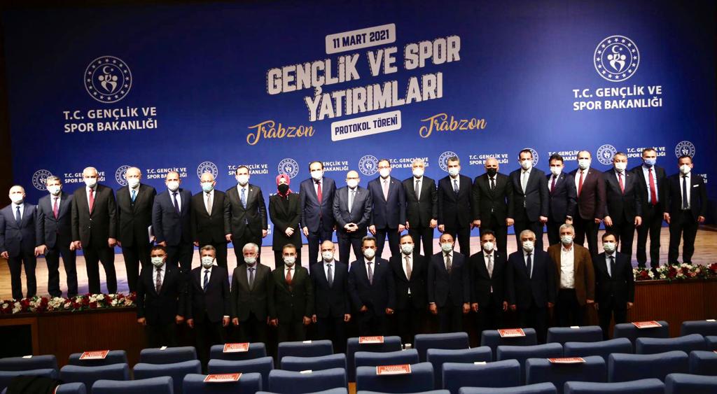 Genlik ve Spor Bakanlmzdan Trabzona Dev Yatrm