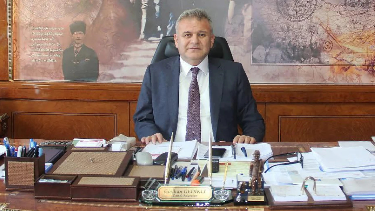 �G�KHAN GED�KL� MUTLULU�U VE ONURU HEP B�RL�KTE YA�IYORUZ�
