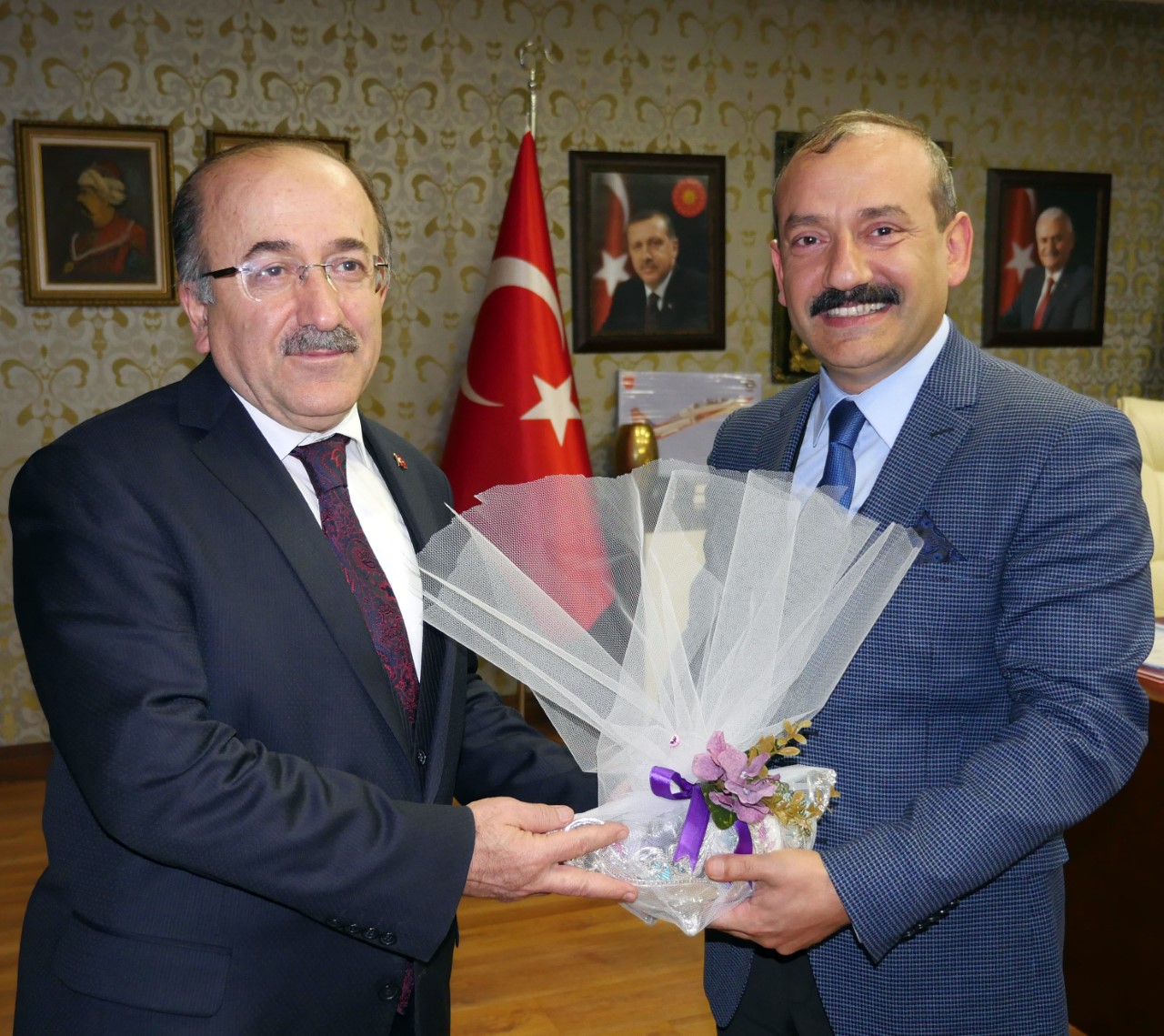GMRKOLU USTA VE YNETMN KABUL ETT

