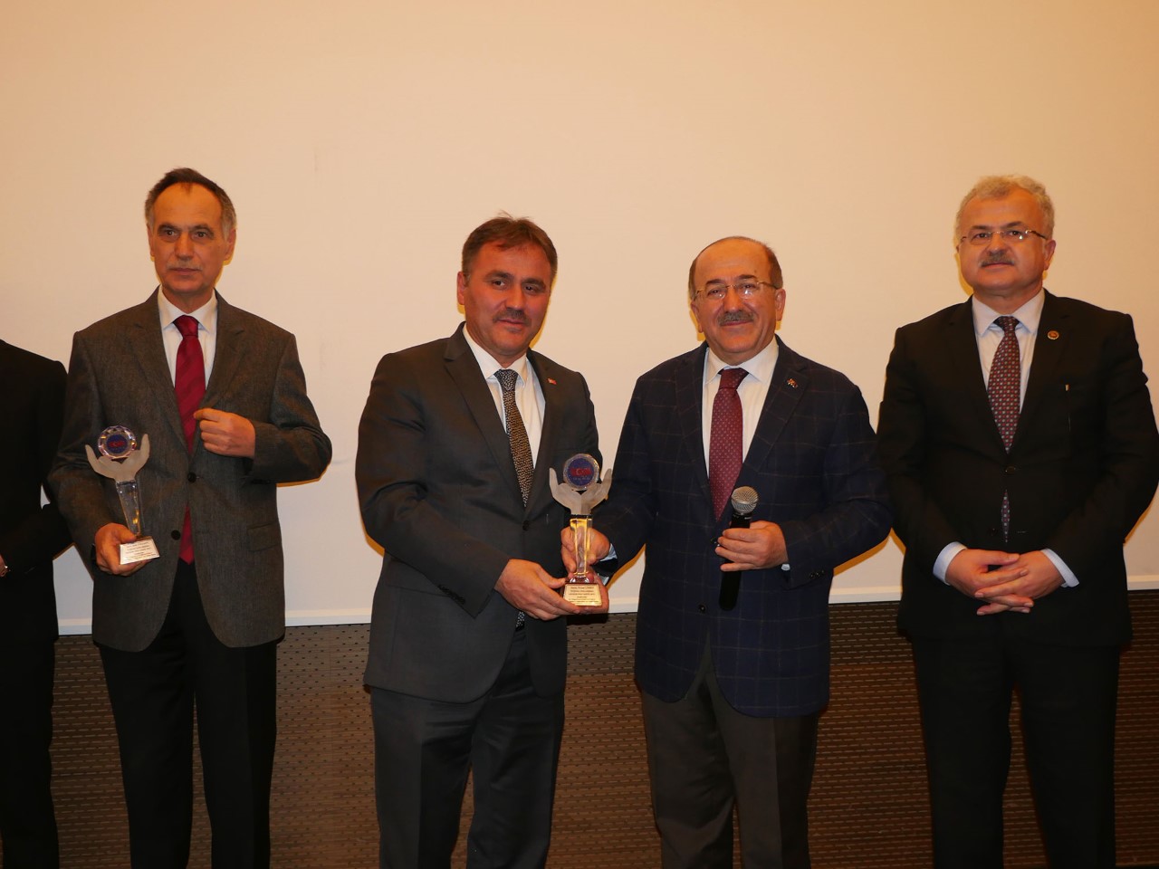 Gümrükçüoğlu:Her görevin nöbet değişimi vardır