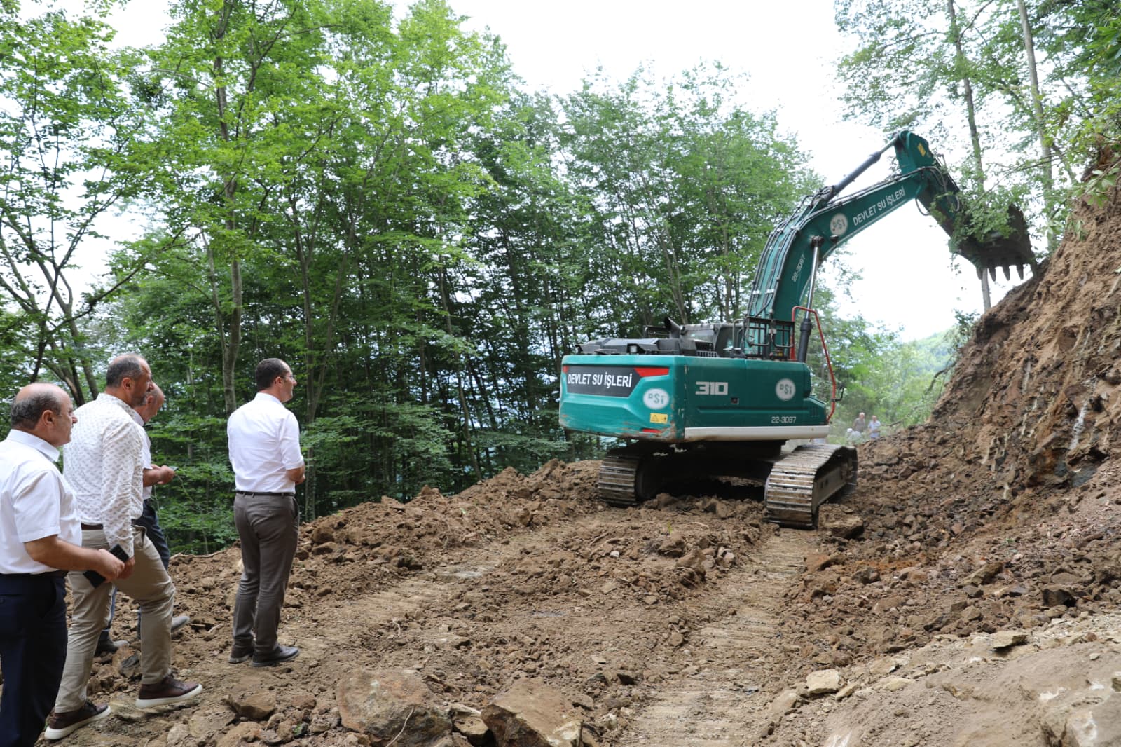 HIDIRNEB� YAYLASI�NA KONFORLU ULA�IM ���N YEN� YOL PROJES� HAYATA GE��YOR

