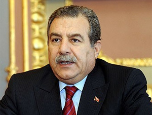kinci istifa ilerinden geldi.