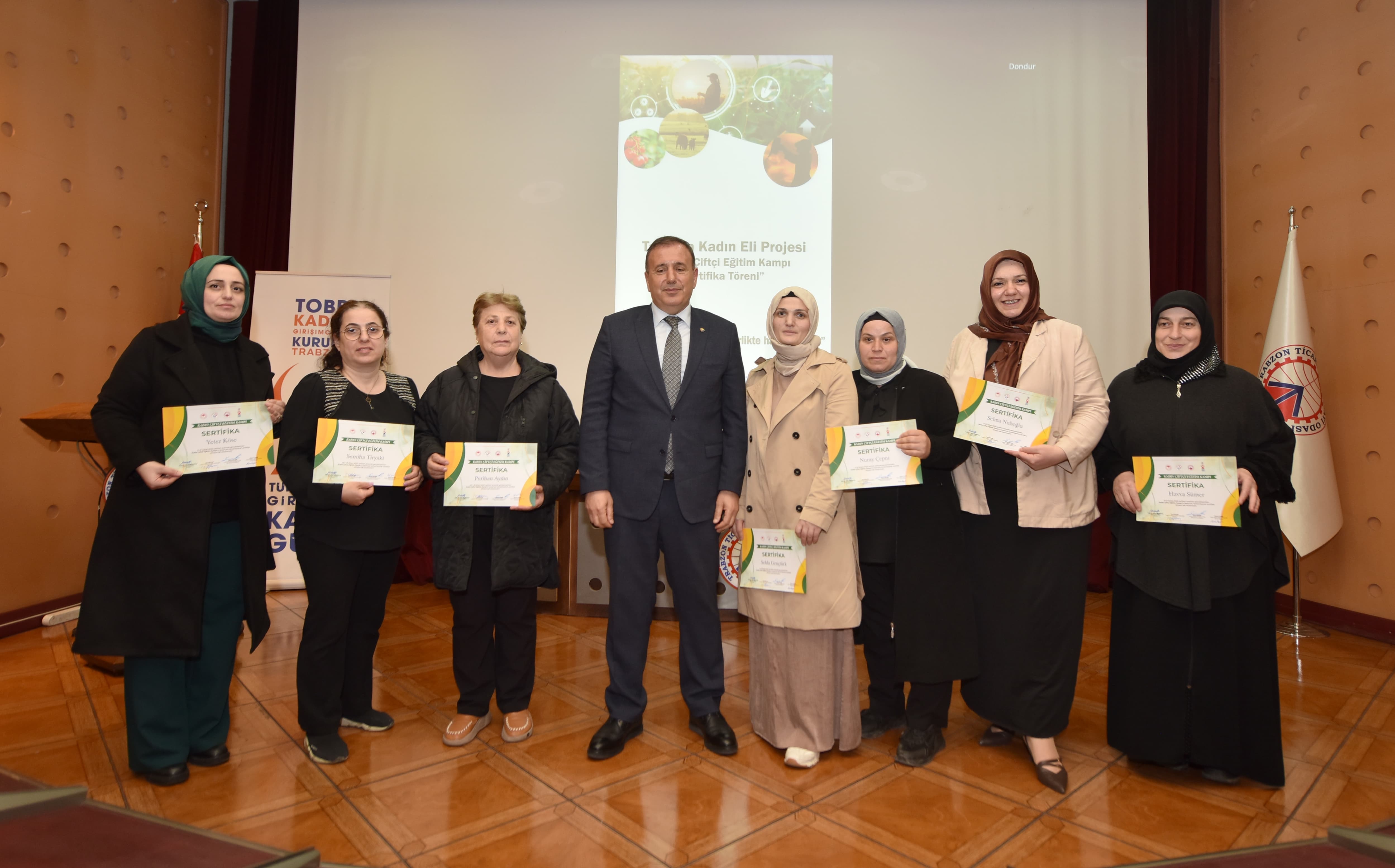 Kadın Çiftçi Eğitim Kampının ilk iki dönem kursiyerleri sertifikalarını aldı