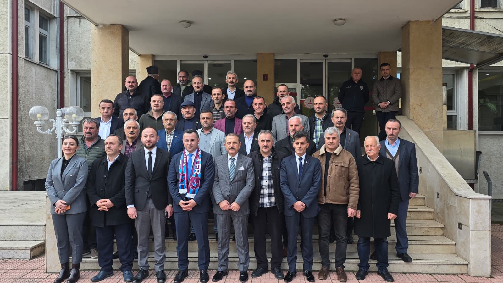 KAYMAKAMA VEDA T�REN� D�ZENLEND�
