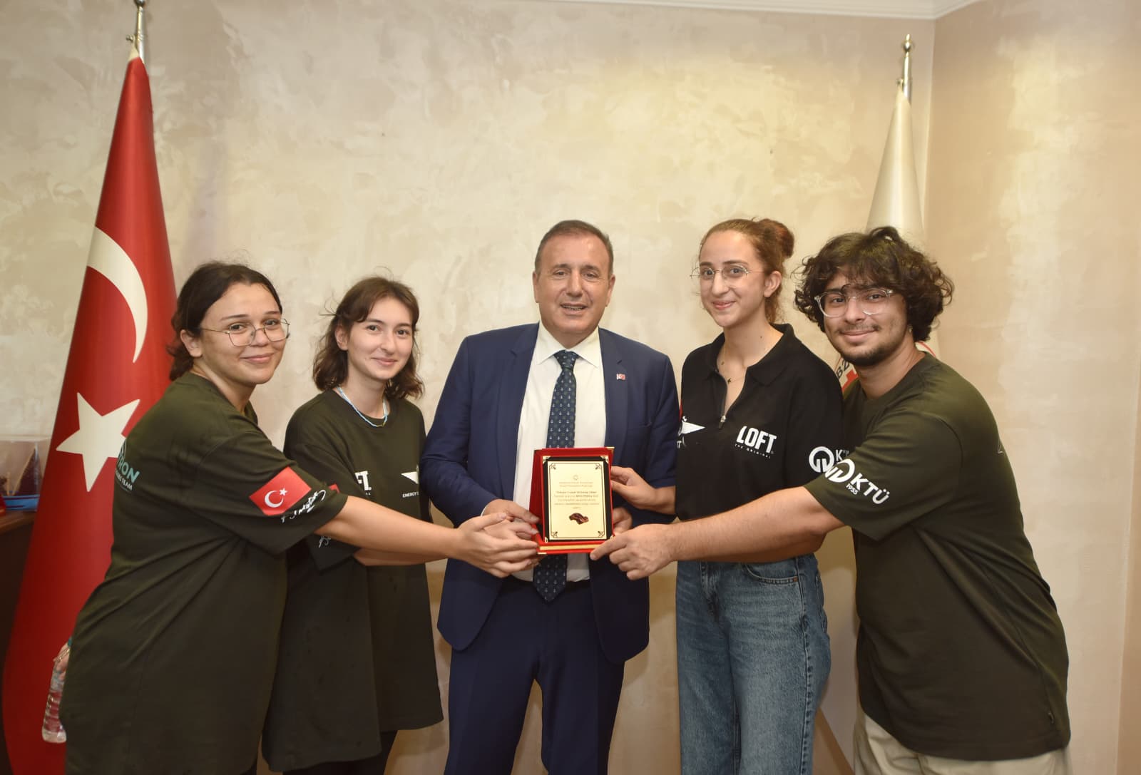 KT Enerji Teknolojileri Topluluundan TTSOya teekkr plaketi
