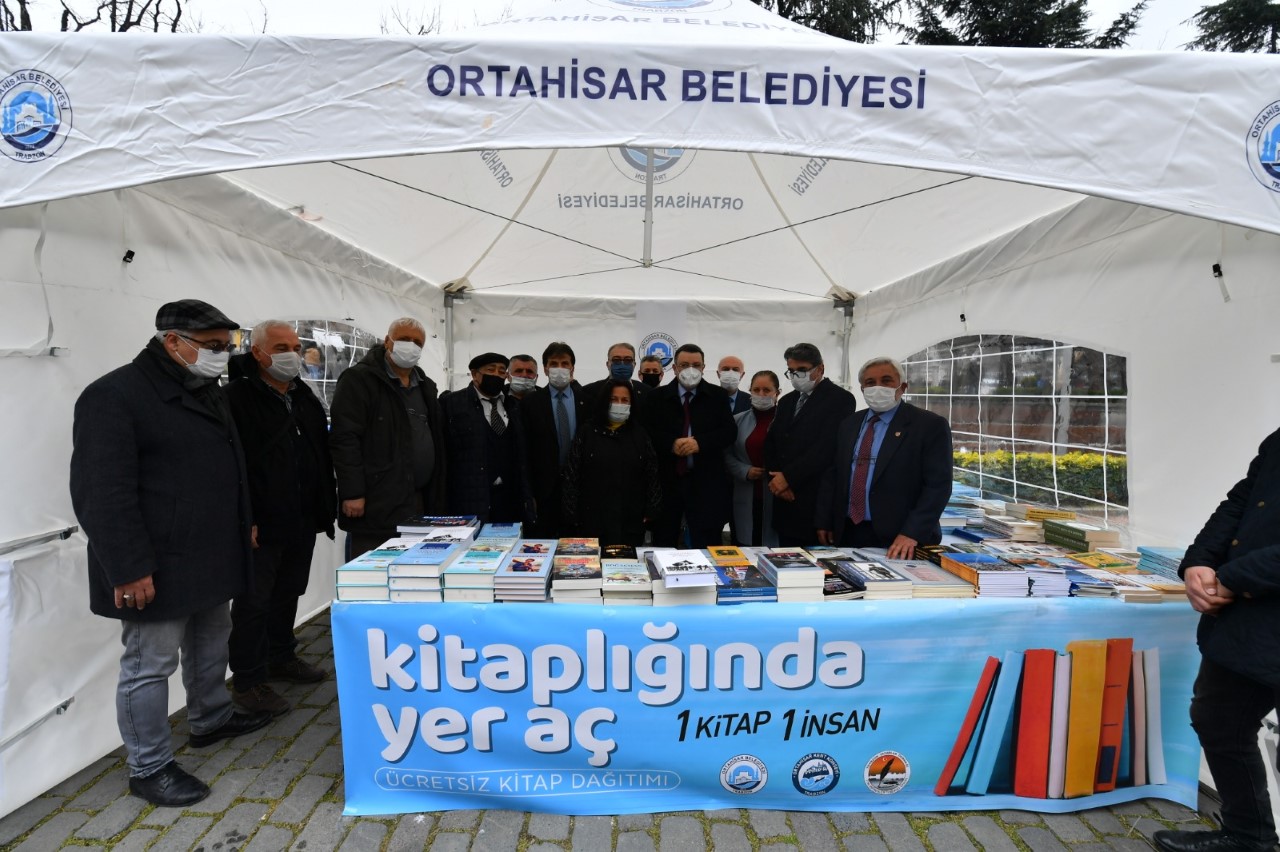 Ktphane Haftasnda anlaml kitap etkinlii

