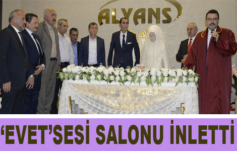 'Mikrofonsuz evet dedi'