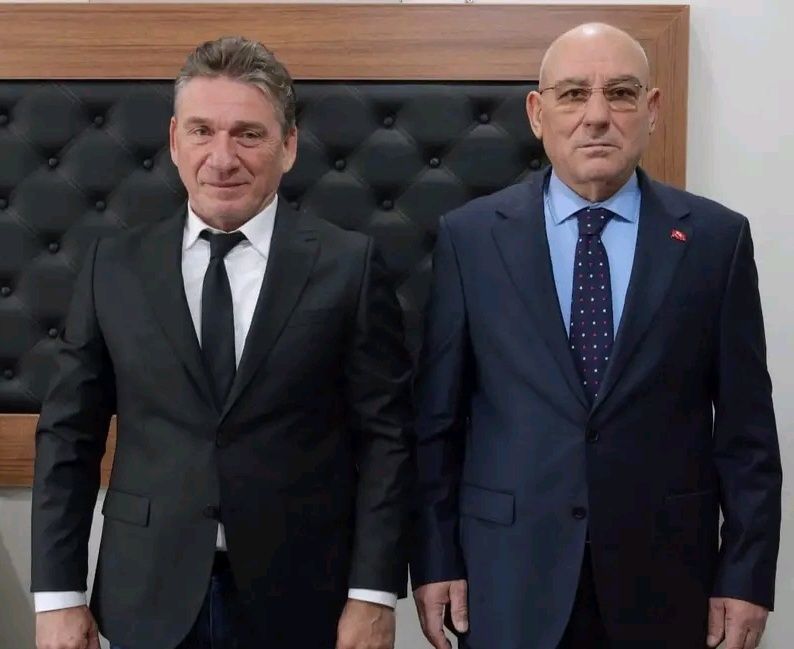 Of Esnaf Odas��nda Adnan Ramo�lu yeniden ba�kan se�ildi