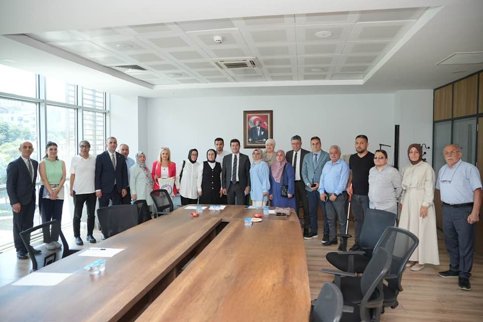 ORTAHİSAR BELEDİYE BAŞKANI AHMET KAYA, ÖZEL GEREKSİNİMLİ BİREYLERLE BİRARAYA GELDİ