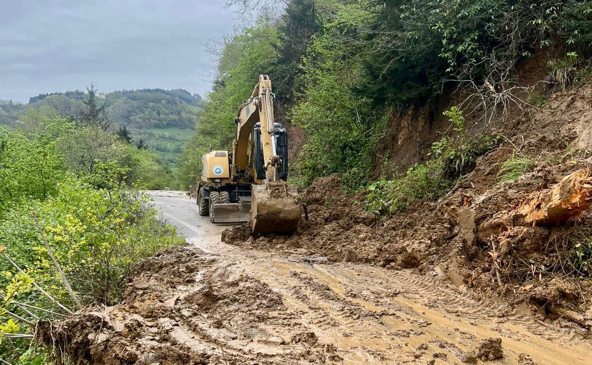 ORTAH�SAR BELED�YES�, KIRSAL MAHALLELERDE YA�ANAN HEYELANLARA M�DAHALE ETT�