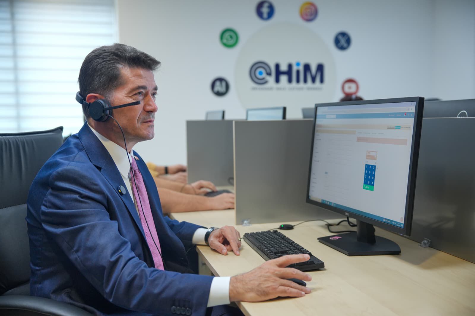 ORTAHSAR HALK LETM MERKEZݒNDEN 7/24 KESNTSZ HZMET: 25 BN AKIN ARI CEVAPLANDI
