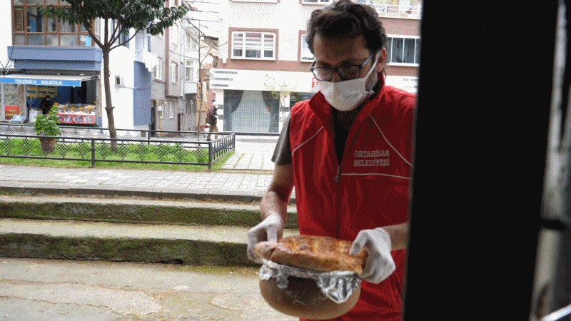 Ortahisar’dan Ramazan ayında vatandaşlara gıda paketi desteği!