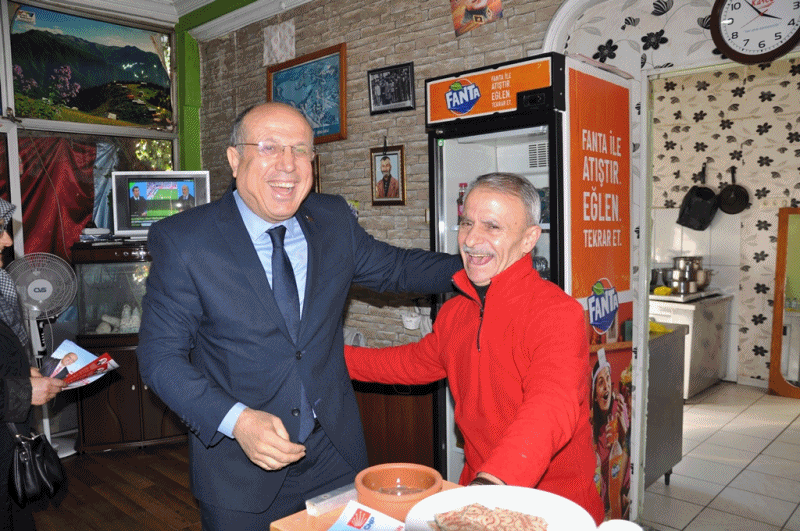 OSMAN KALYONCU BAKAN AKAABATI KARI KARI GEZYOR

