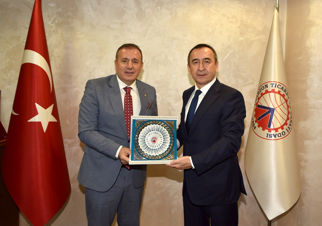 �zbekistan B�y�kel�isi Haydarov TTSO�yu ziyaret etti. 