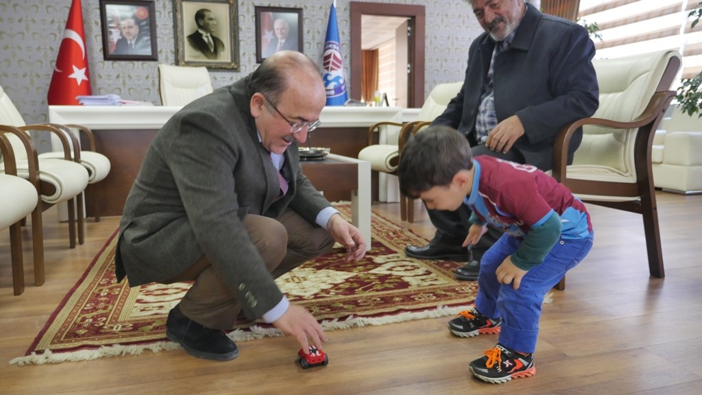 Recep Tayyip Erdoan, Bakan Gmrkolunu ziyaret etti