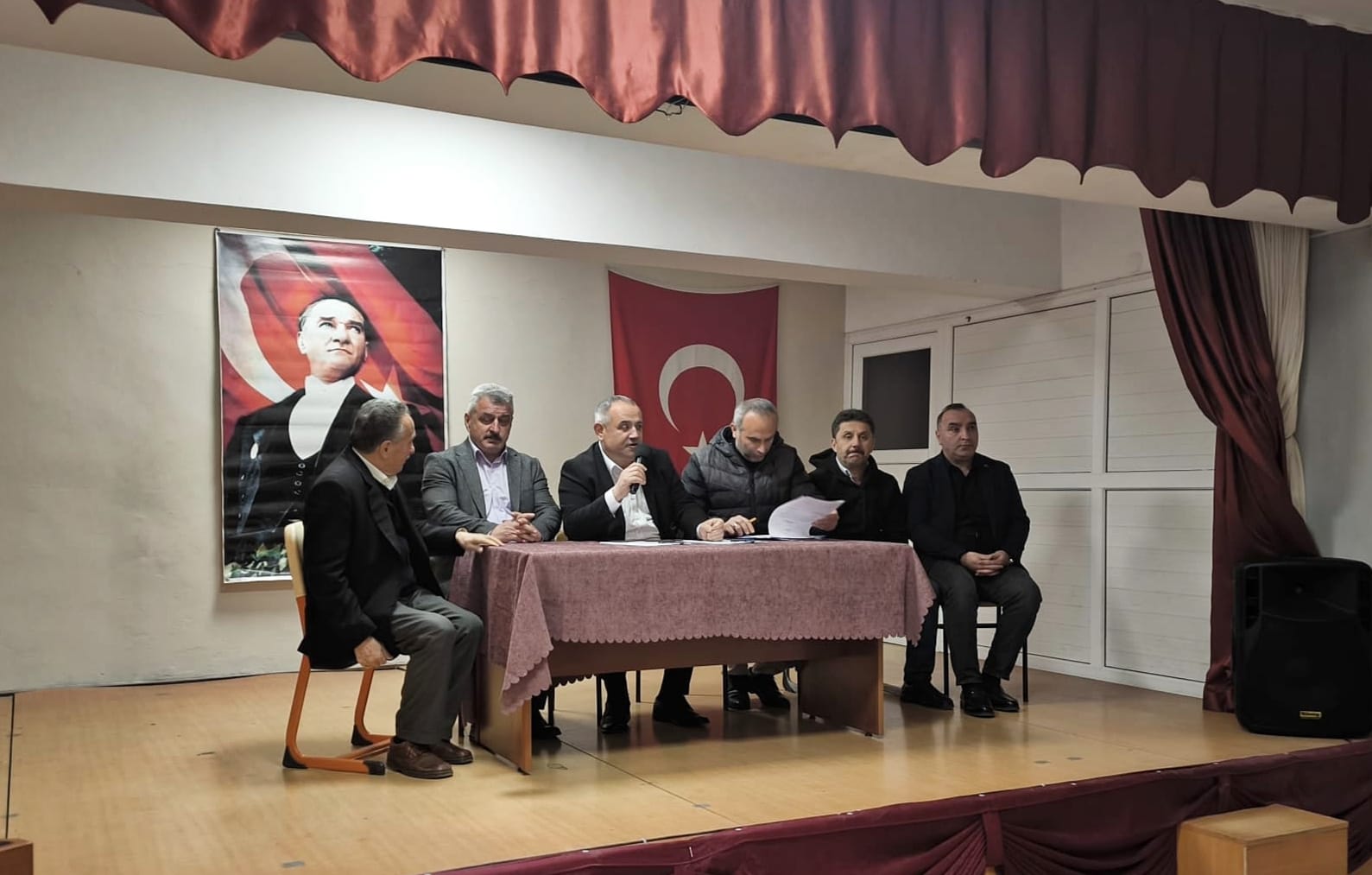 �alpazar� Esnaf Odas��nda Murat Y�lmaz yeniden ba�kan se�ildi