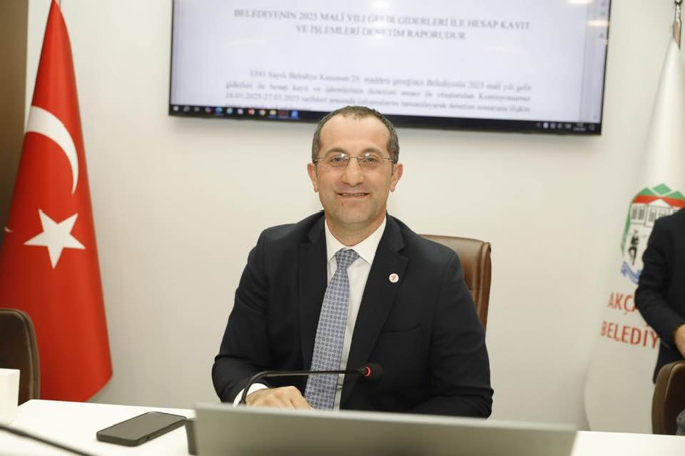 �ampiyonluk Gururu Meclis�te Payla��ld�: Ba�kan Ekim�den Meclis �yelerine Sebat Formas�