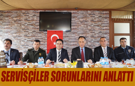 Servisiler skntlarn anlatt.
