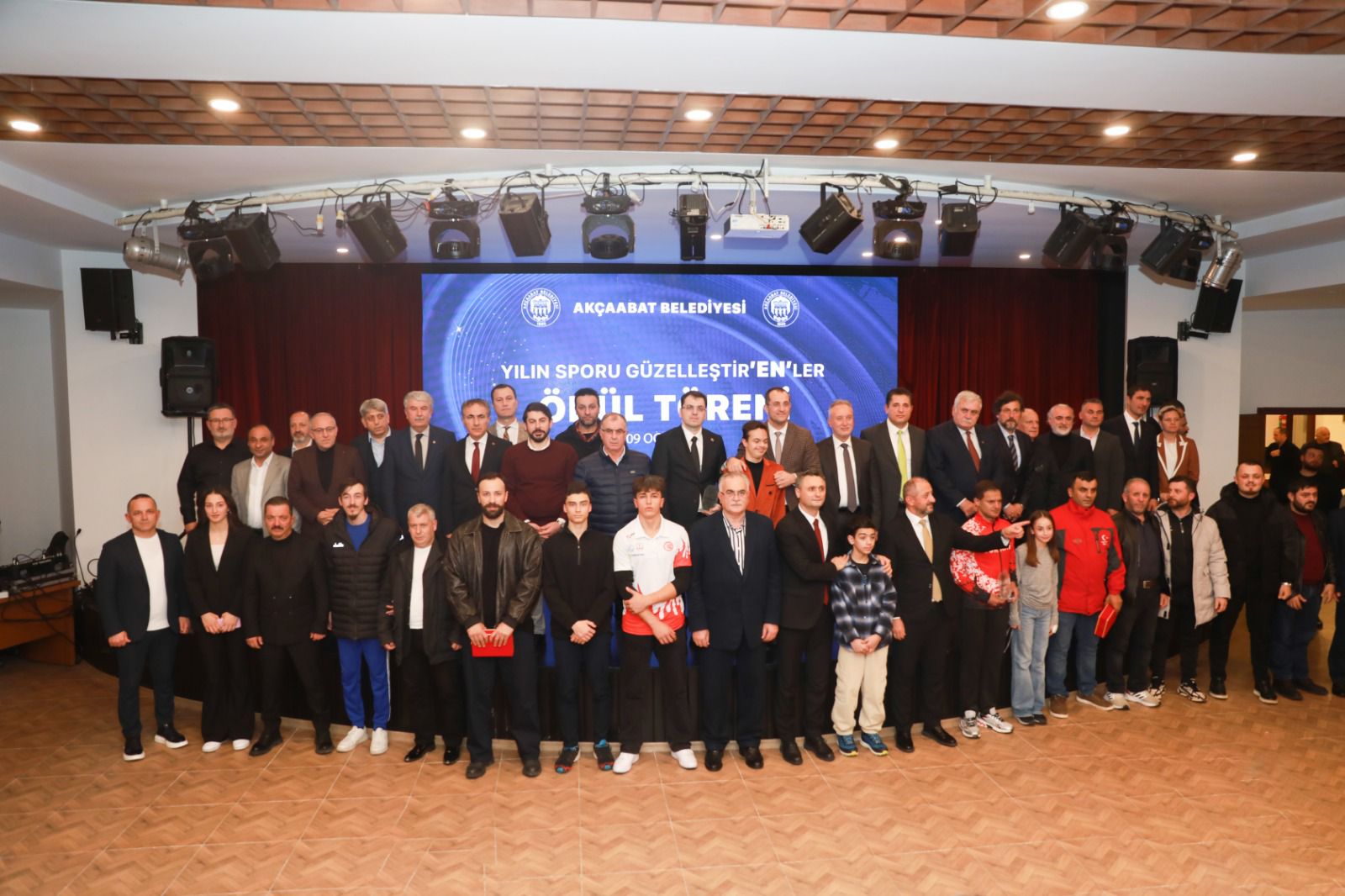 �SPORU G�ZELLE�T�RENLER� �D�LLER� SAH�PLER�N� BULDU
