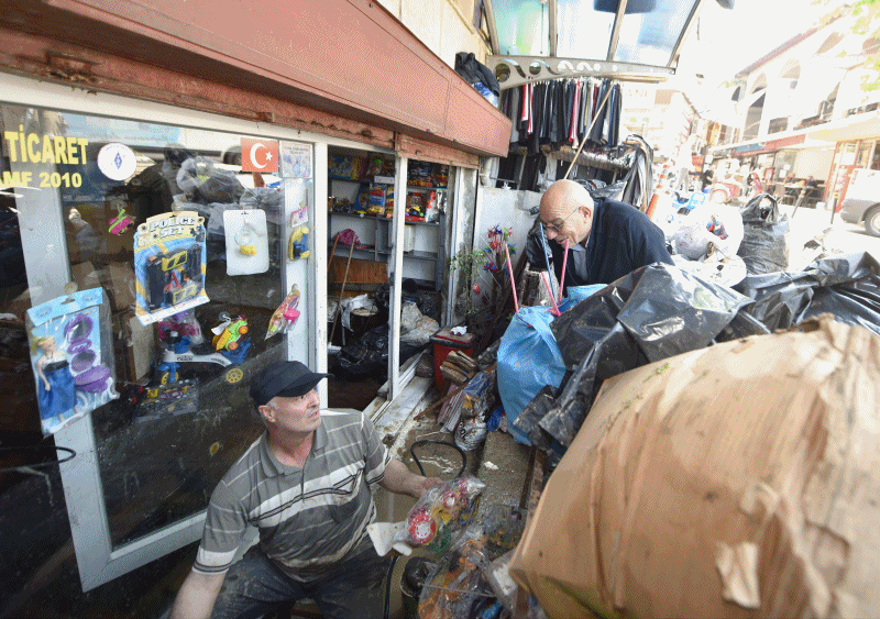 'Su baskn maduru esnaf ve sanatkarlarmz desteklenmelidir'
