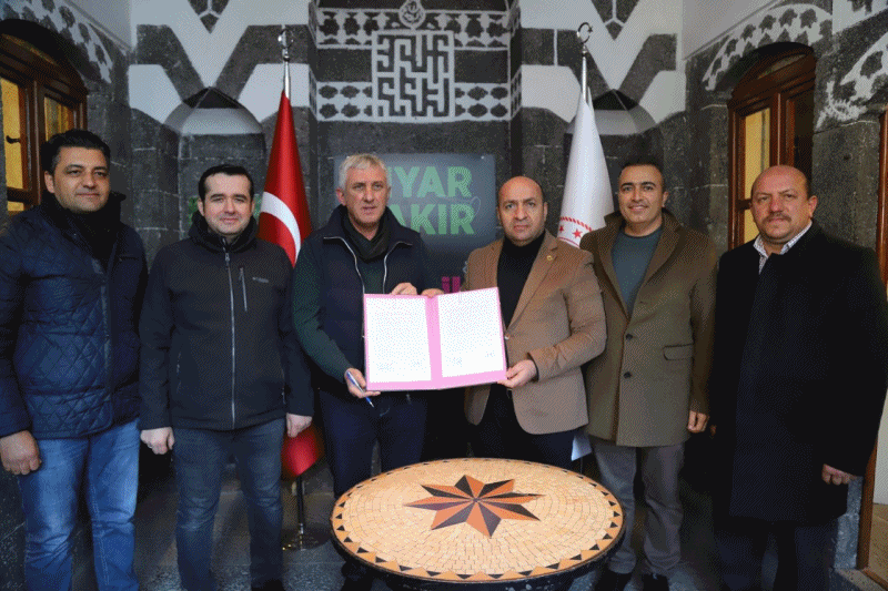 Surda kurulan kardeşlik köprüsü Of'ta devam edecek