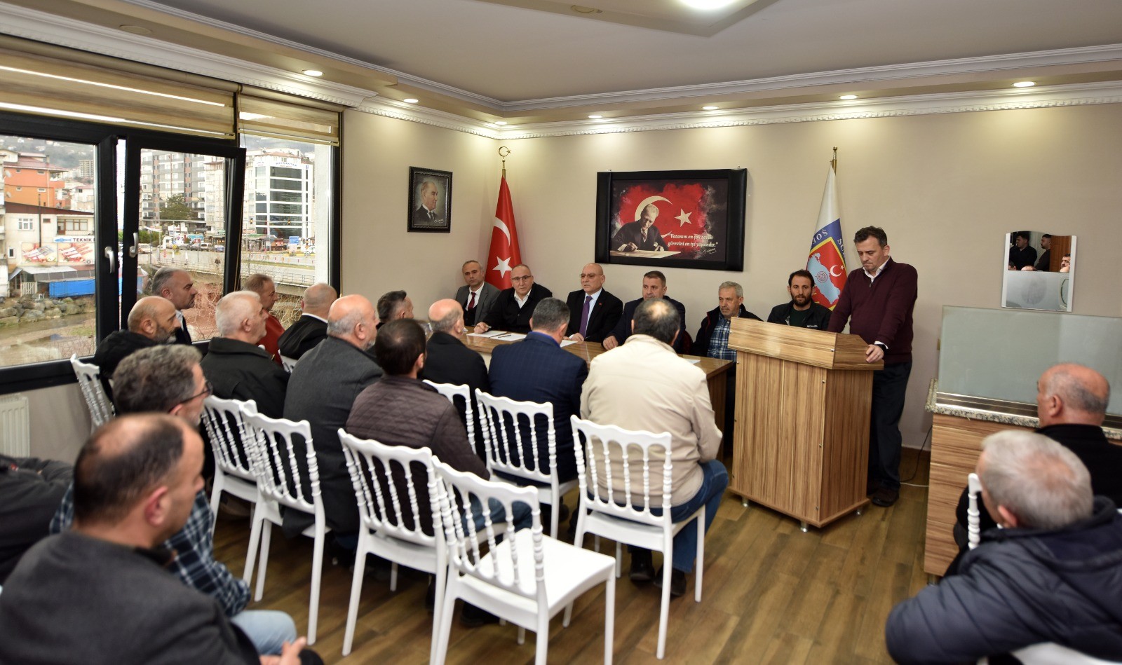 S�rmene �of�rler Odas��nda Ekrem Y�lmaz yeniden ba�kan se�ildi

