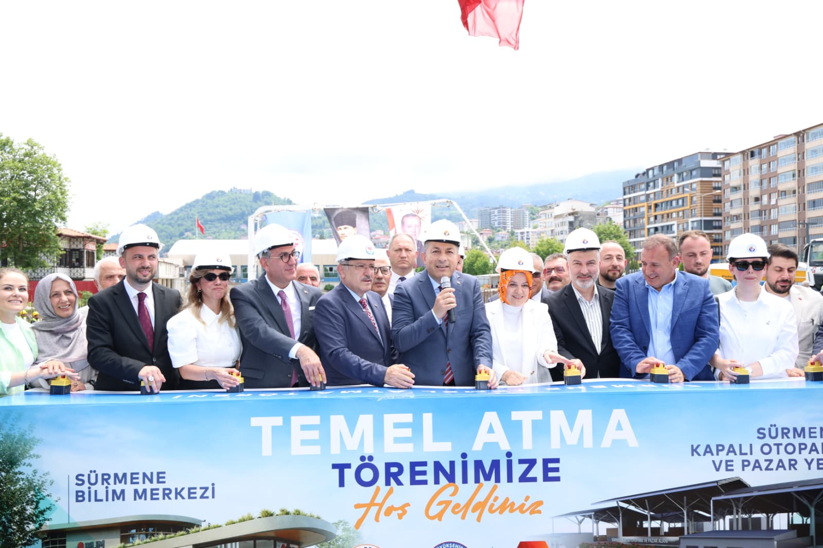 SÜRMENE'DE KAPALI OTOPARK VE PAZAR YERİNİN TEMELİ ATILDI