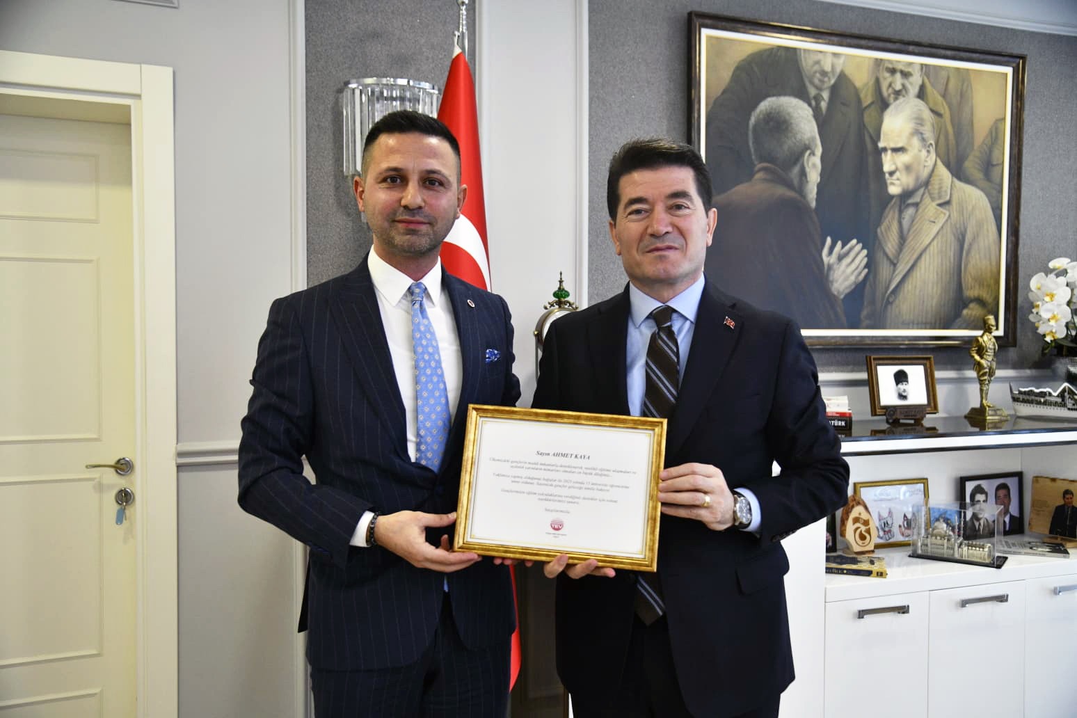 TEV�DEN BA�KAN KAYA�YA E��T�ME DESTEK TE�EKK�R�