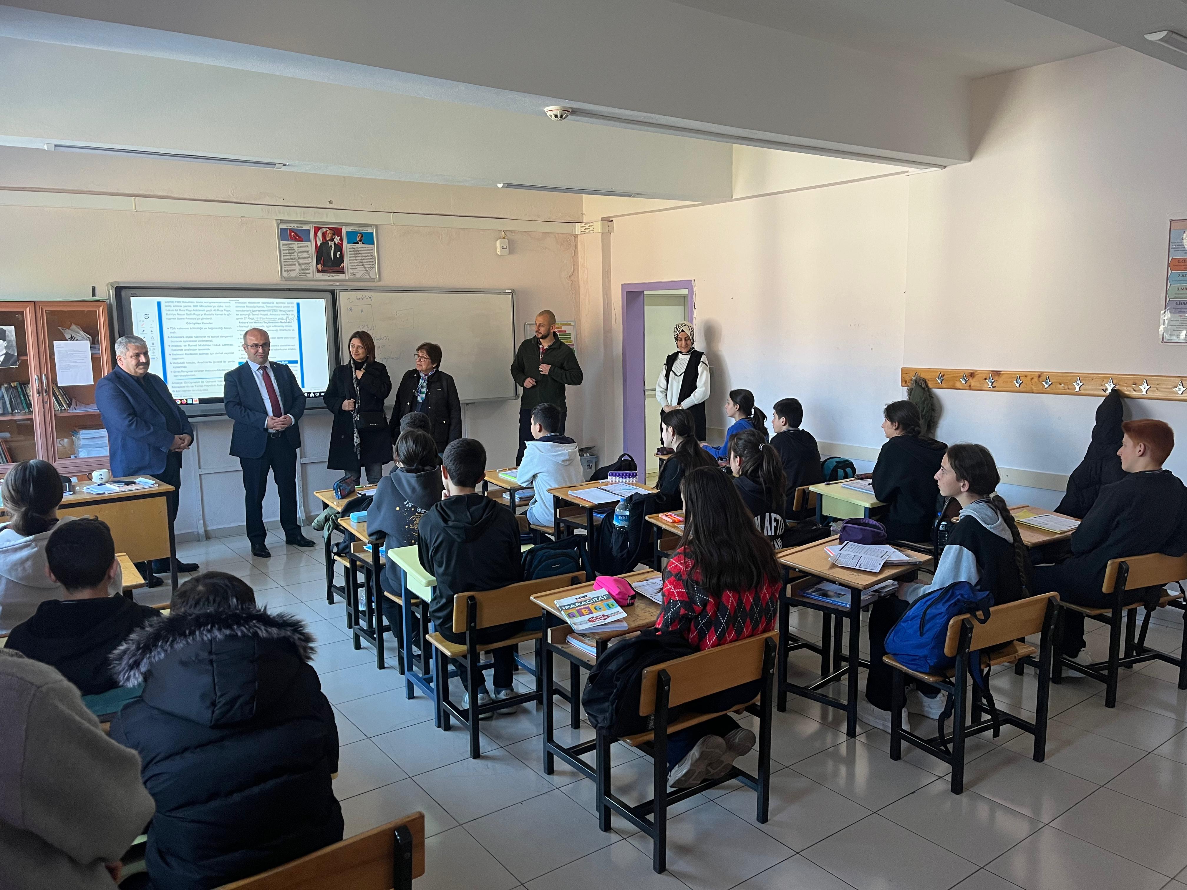 Trabzon G�m��haneliler Derne�i�nden �rnek davran���