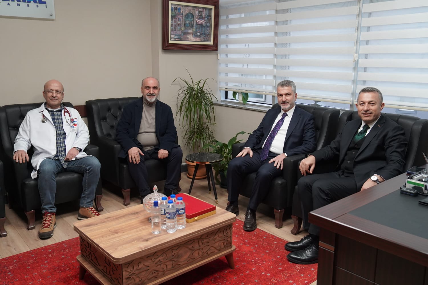 Trabzon Valisi Tahir �ahin'den �zel �mperial Hastanesi Y�netimine iade-i ziyaret