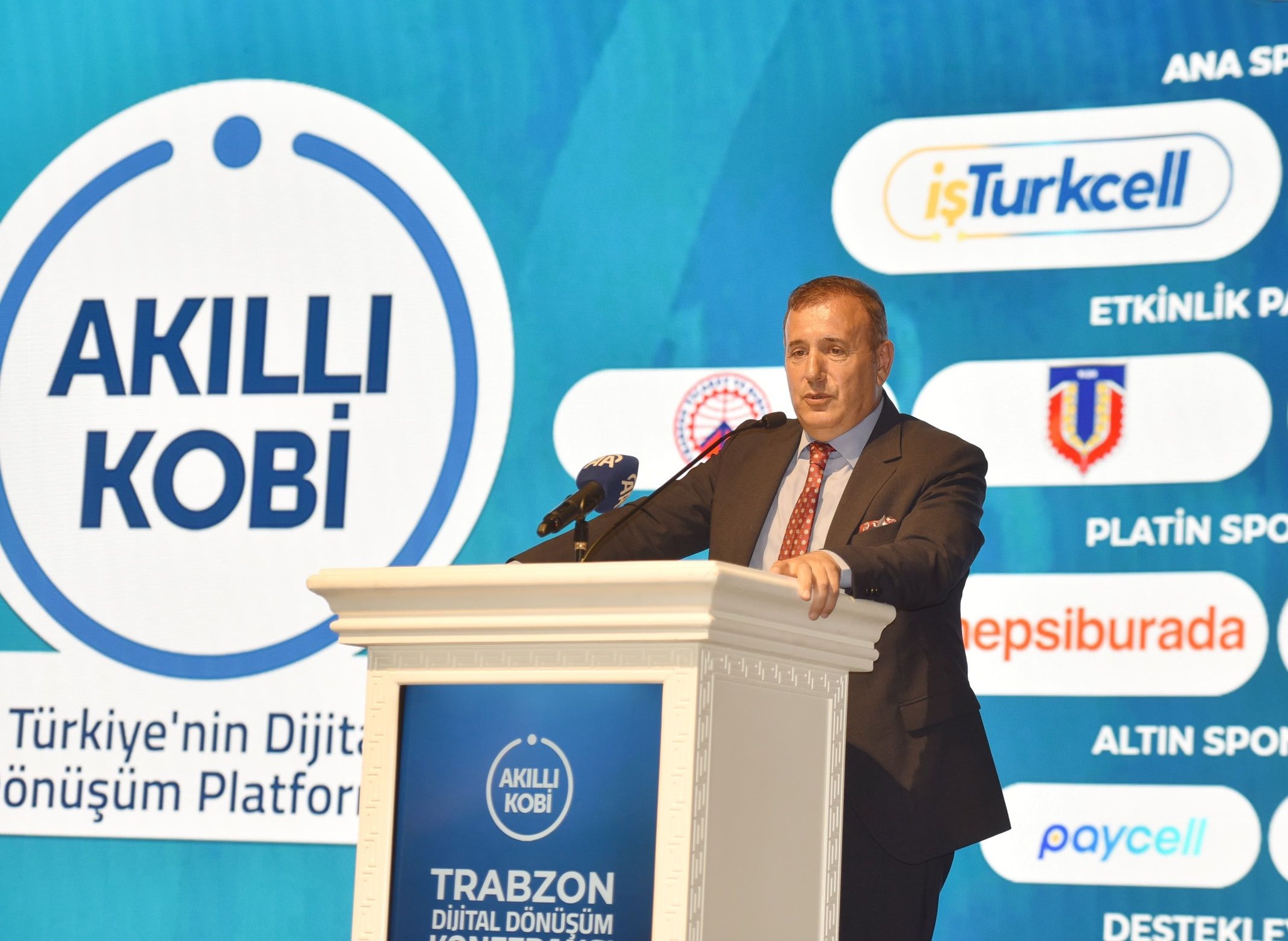 Trabzon’daki KOBİ’lere dijital dönüşüm anlatıldı