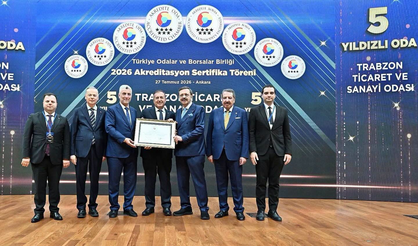 TTSO Akreditasyon Belgesi’ni Bakan Bolat ve Başkan Hisarcıklıoğlu’ndan aldı