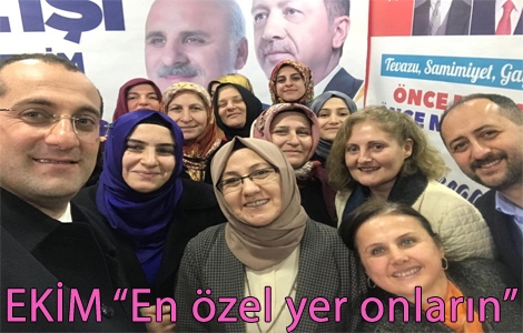 TRK KADINI GELECEE UMUTLA BAKMALI


