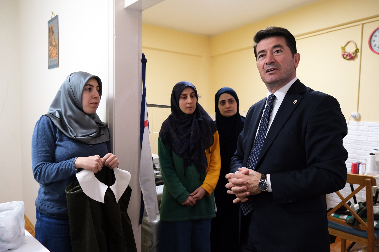 ÜRETEN KADINLARDAN BESLENME ÇANTASI PROJESİNE ANLAMLI DESTEK