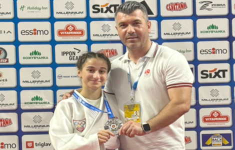 Yağmur Yılmaztürk'ten Gümüş Madalya.