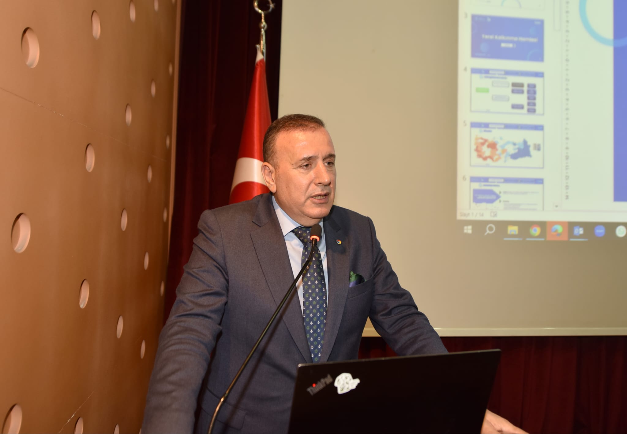 Yerel Kalk�nma Hamlesi destekleri TTSO �yelerine anlat�ld�