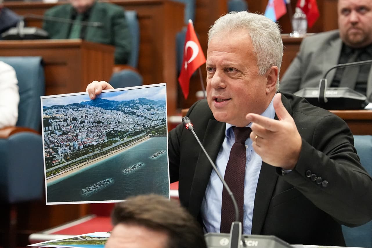 ZORLU, ��P TES�SݒNDEK� KR�Z� G�NDEME GET�RD� 